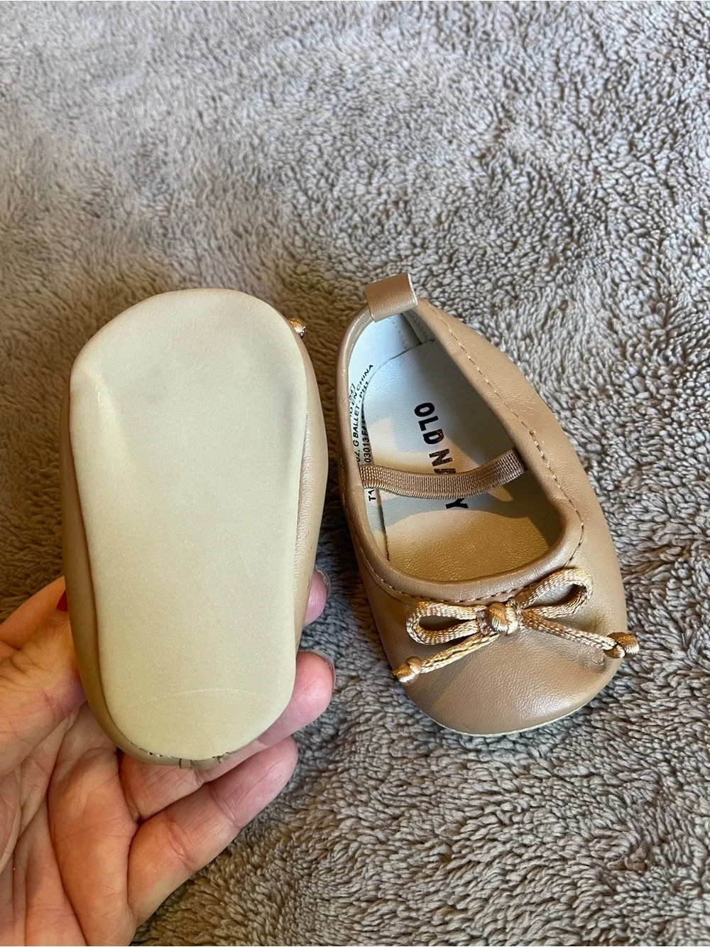 Old Navy Girls Tan Mary Jane Ballet Flats with Bow Accent
